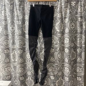 Alo Yoga Goddess leggings